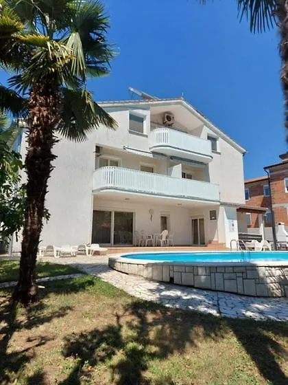 Apartment In Porec With Balcony, Wifi 819-3 0*,